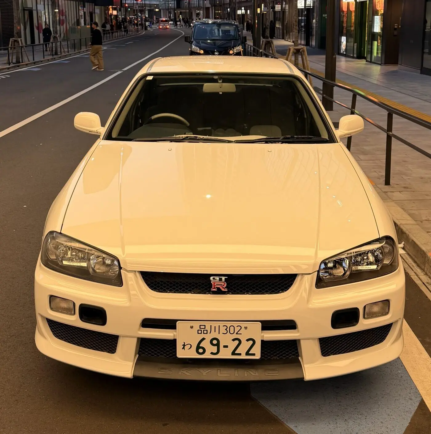 Rent a Skyline white R34 Automatic in Shibuya (GT-R Look